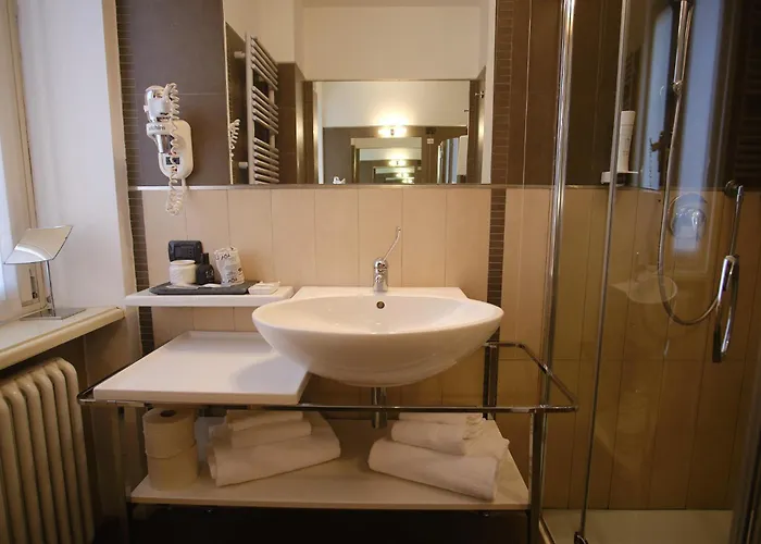 Bes & Szálloda 4*