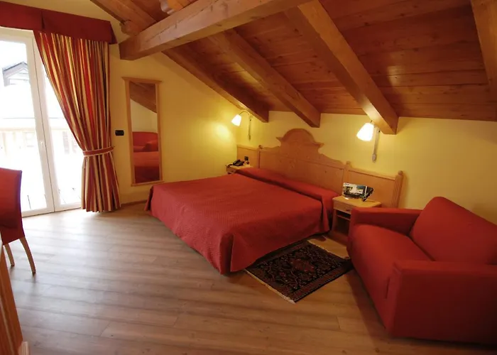 Szálloda Bes & 4*