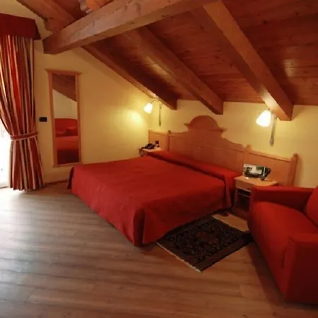Bes & 4* Claviere