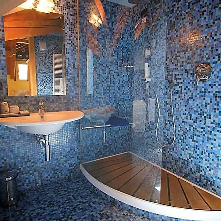 Hotel Bes & Claviere
