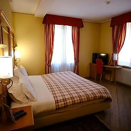 Hotel Bes &