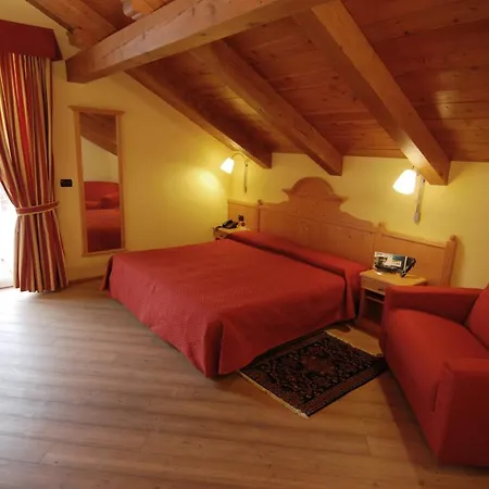 Szálloda Bes & 4*